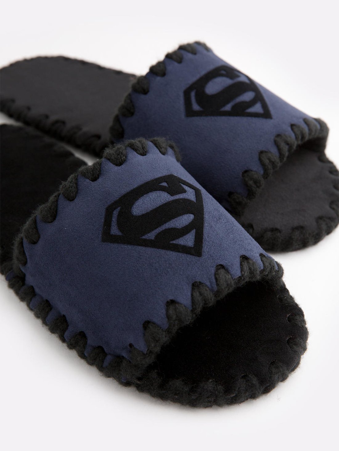 Открытые мужские тапочки для дома с эмблемой Supermen синего цвета. Family Story Фото -1