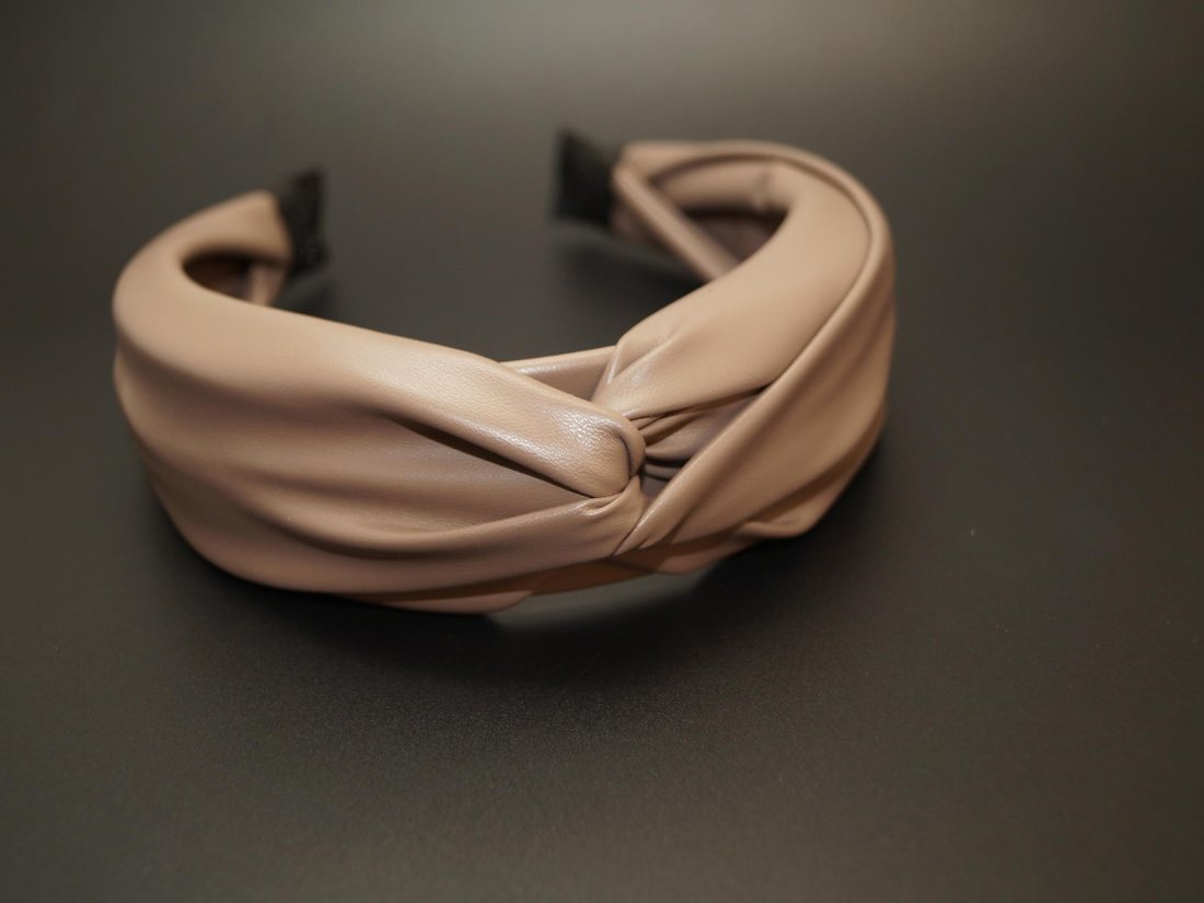 Шкірянийй обруч для волосся. Чалма.