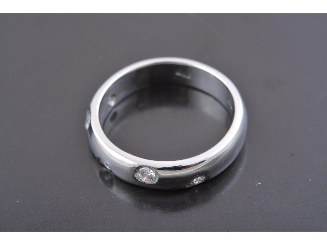 Обручка з камінням - Купити