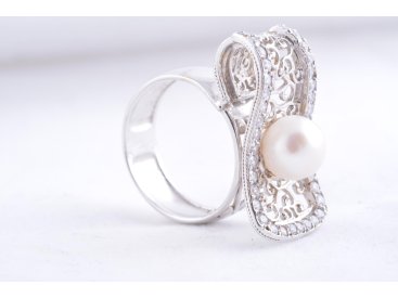 Каблучка жіноча з перлами - Купити