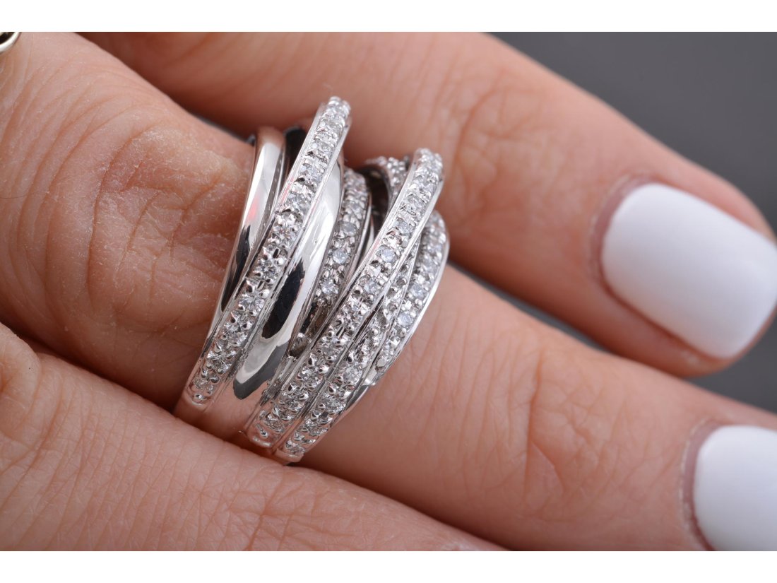 Каблучка "Челма" з діамантами - Купити