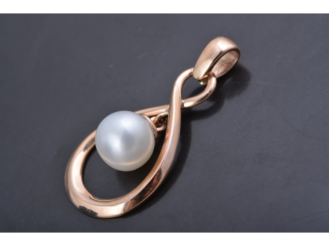 Підвіс із перлами - Багира