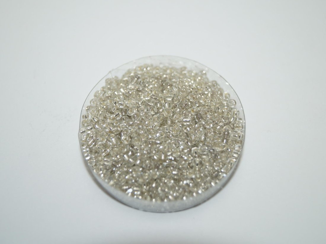 Бісер Дрібний Китайський. 450 г. №12/21 Срібний.