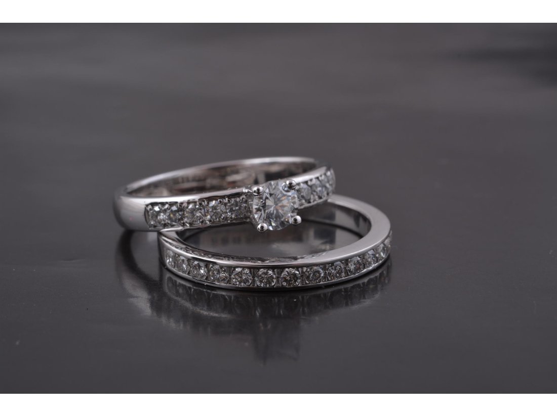 Подвійна каблучка з діамантами