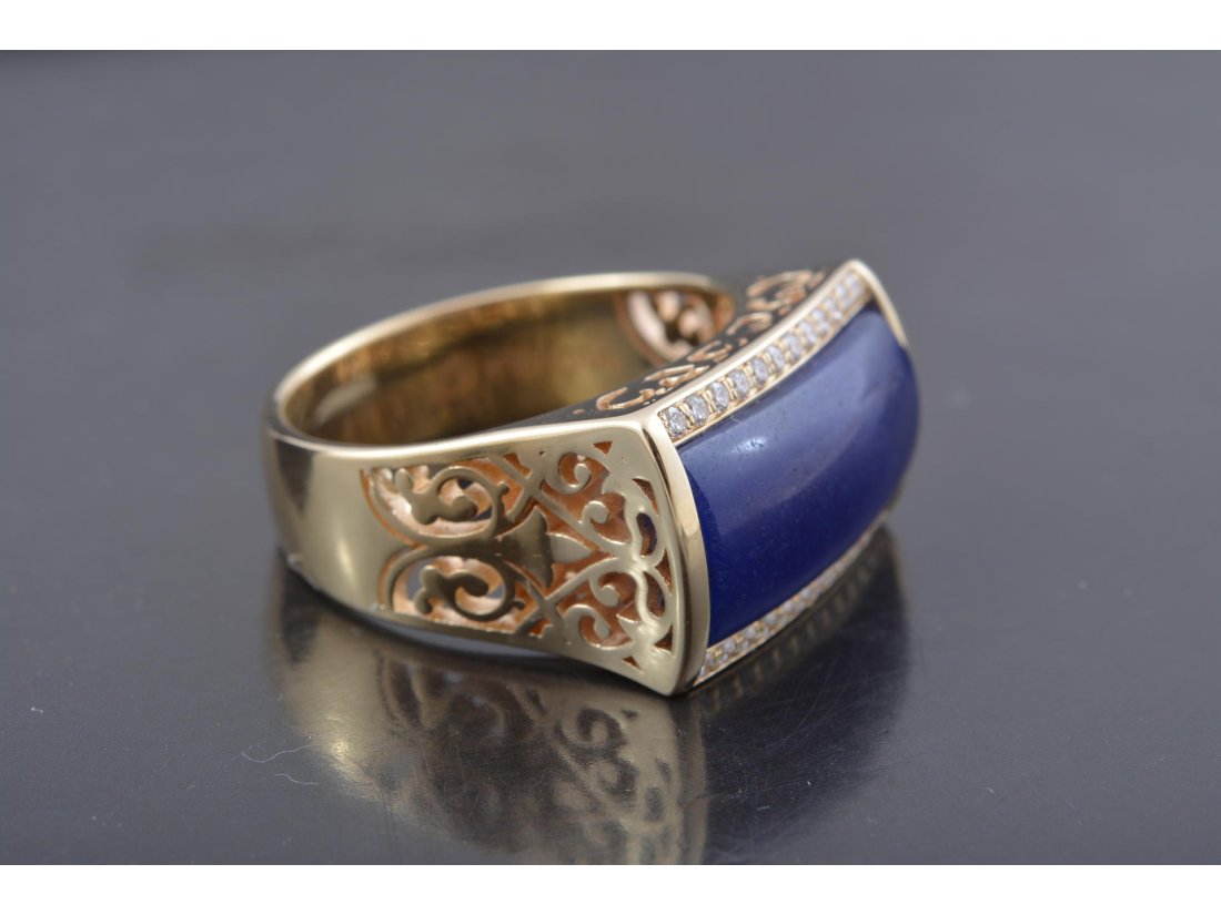 Гарнітур із діамантами