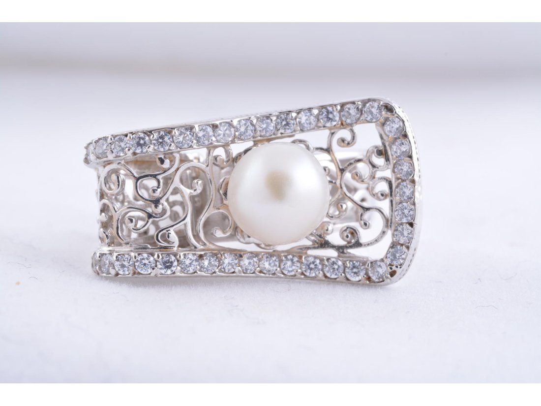 Каблучка жіноча з перлами - Купити