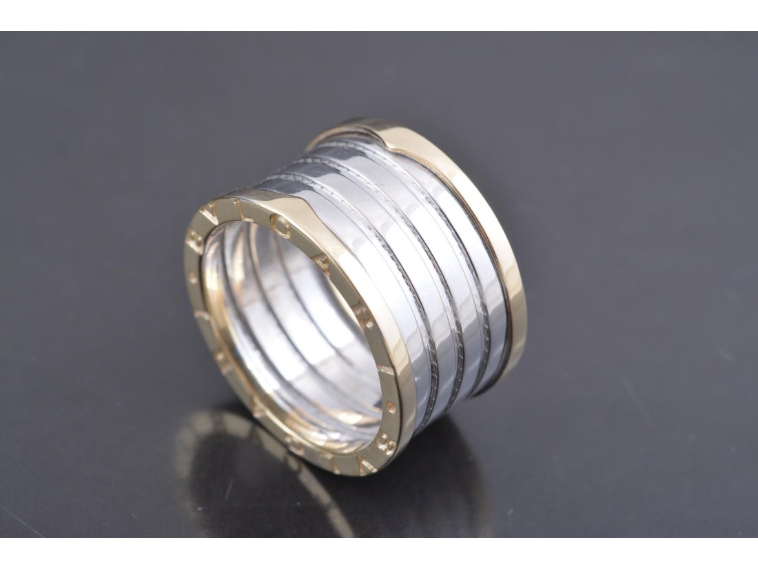 Каблучка у стилі Bvlgari