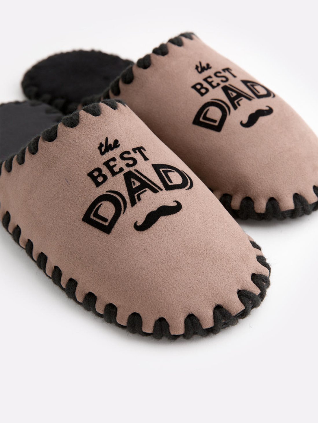 Закрытые мужские тапочки для дома с надписью Best Dad цвета мокко Family Story Фото-3