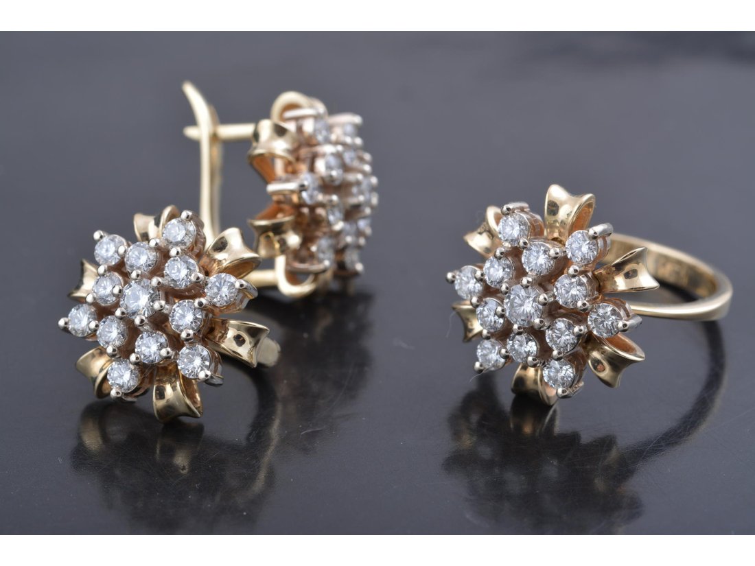 Гарнітур з діамантами - Купити