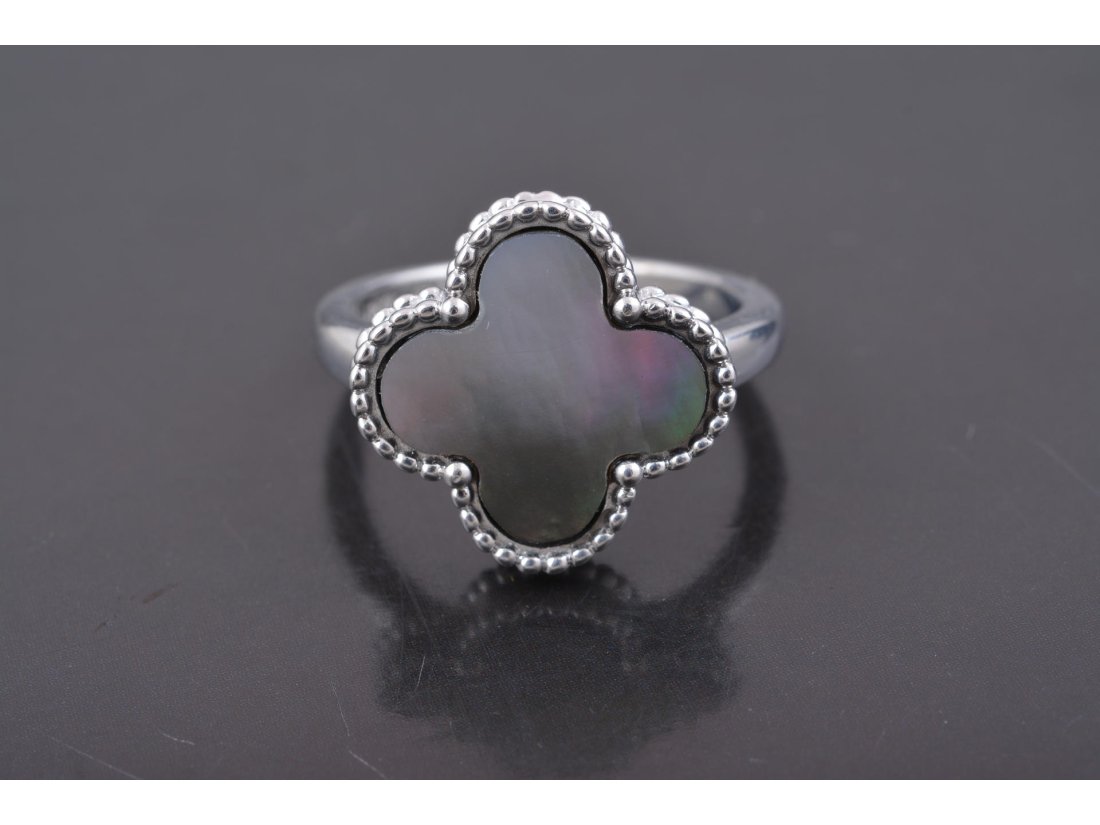 Каблучка з чорним перламутром у стилі Van Cleef & Arpels - Багира