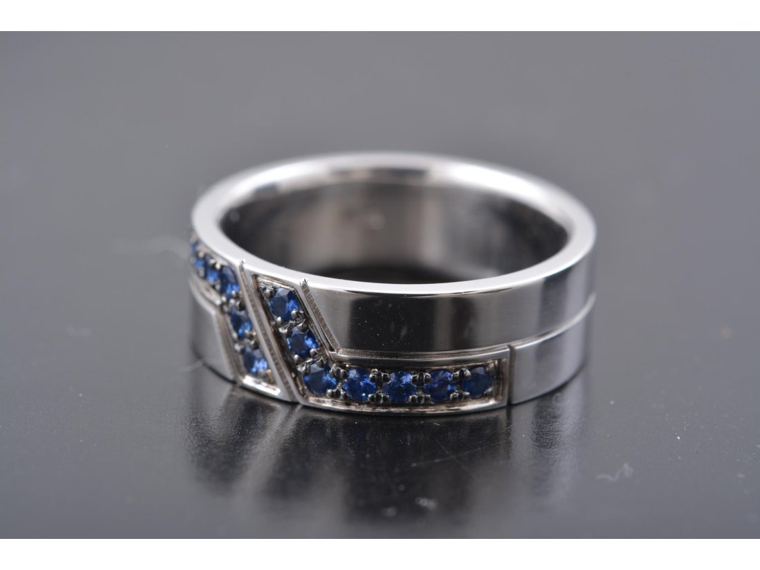 Обручки з діамантами та сапфірами