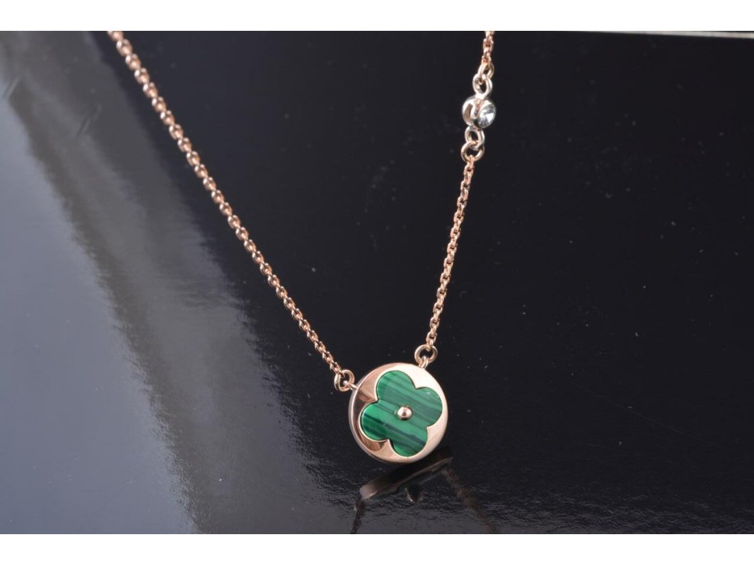 Кольє із малахітом у стилі Louis Vuitton - Фото2 Кольє із малахітом у стилі Louis Vuitton - Багира