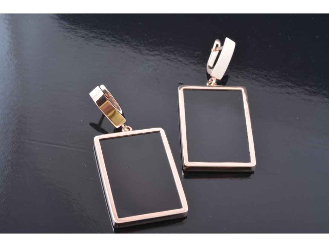 Сережки з оніксом