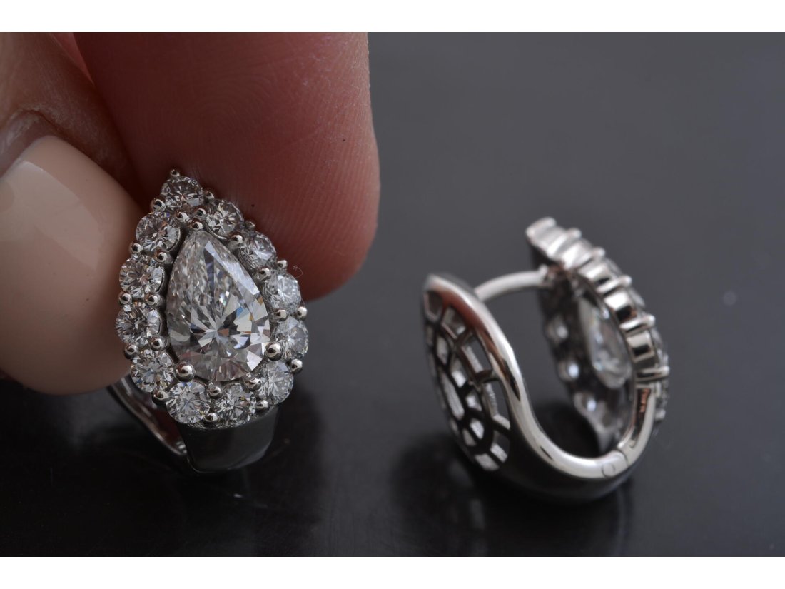 Сережки з діамантами