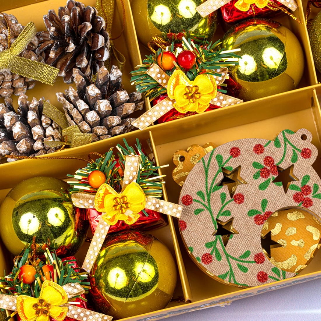 Ялинкові іграшки новорічний мікс 5 см, 25 предметів, набір - Pobut