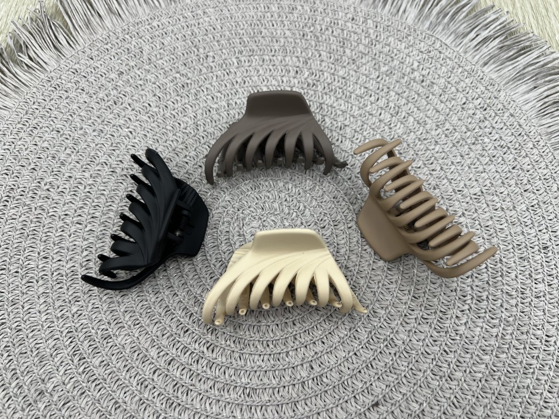 Краби для волосся. Французький пластик. 7 см.