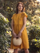 Желтое льняное платье-трапеция Innoe с вышивкой &quot;Жарптица&quot;-1