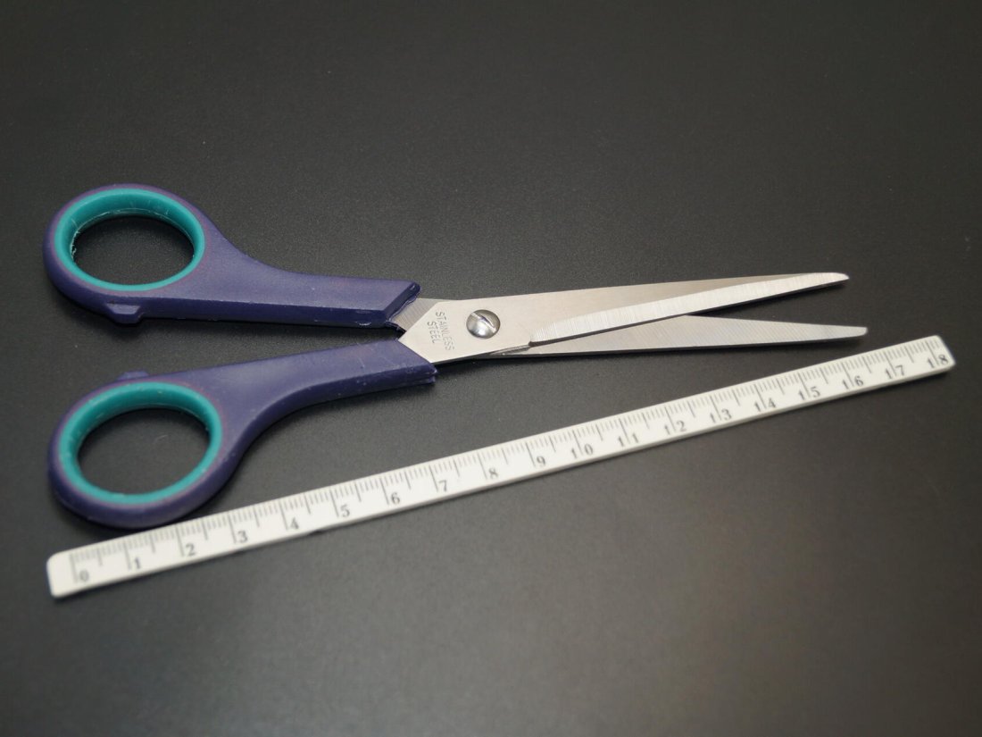 Ножиці зелена ручка №6