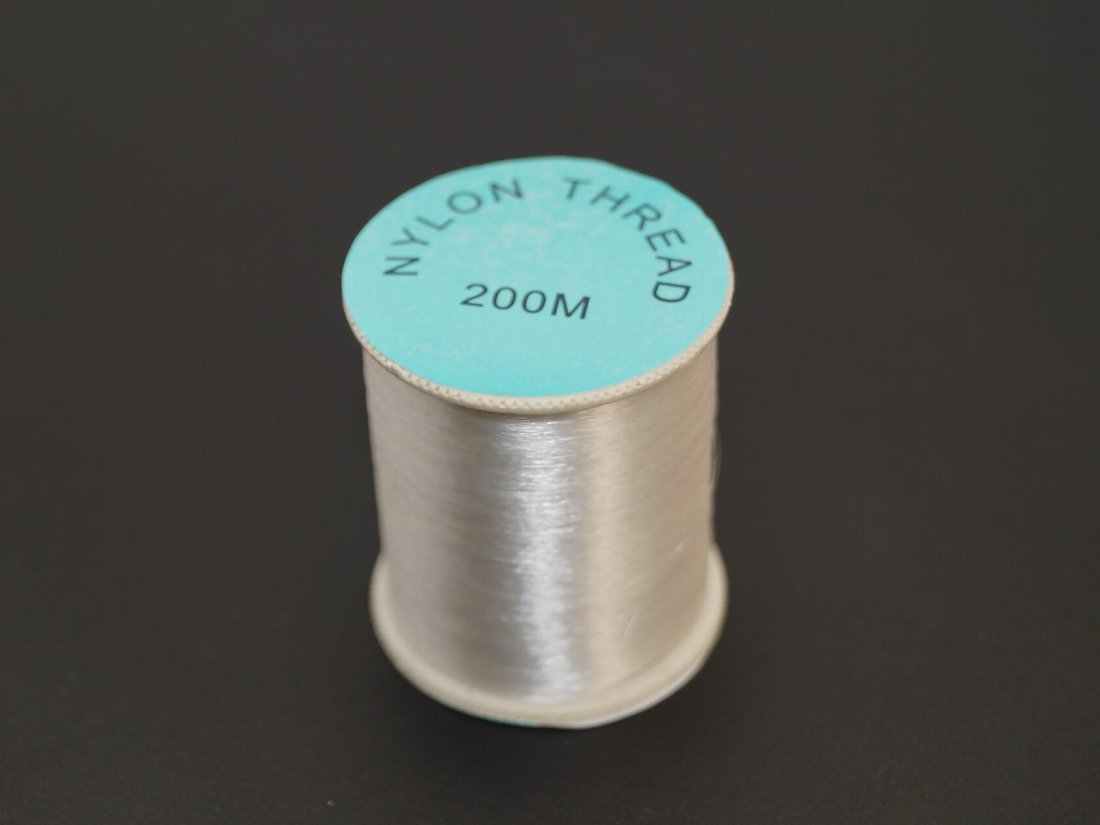 Ліска для бісеру Біла.