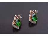 Сережки із зеленим камінням
