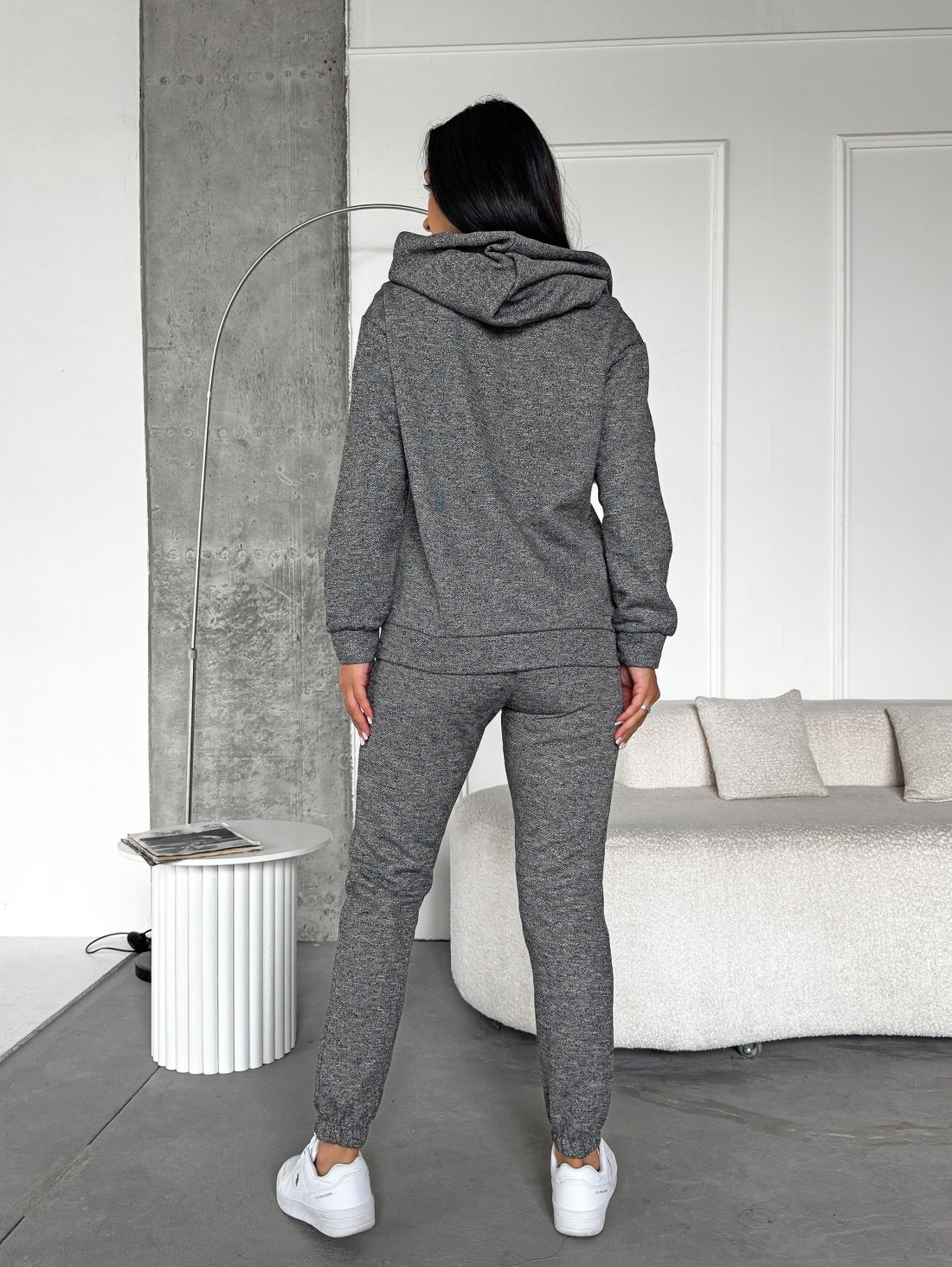 Жіночий костюм з начосом “Urban Comfort” INNOE 210350-4 Сірий