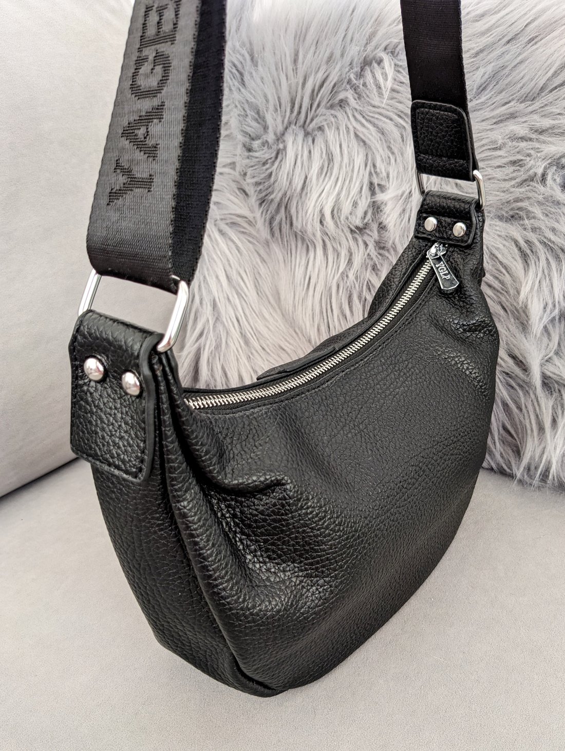 Сумка Urban Strap під натуральну шкіру з широкою шльовкою INNOE 350012-2 Чорний