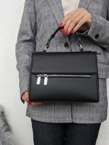 Елегантна чорна сумка з екошкіри з функціональним дизайном INNOE 350010-2 Чорний