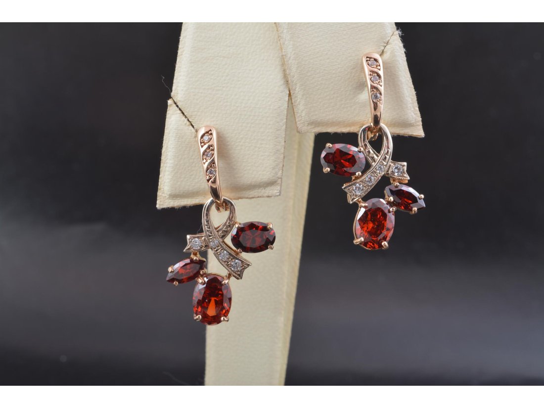 Сережки «Гранатовий букет»