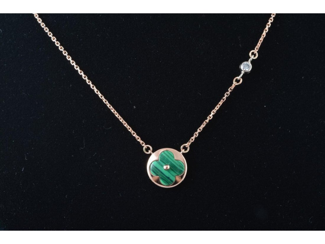 Кольє із малахітом у стилі Louis Vuitton - Фото3 Кольє із малахітом у стилі Louis Vuitton - Купити