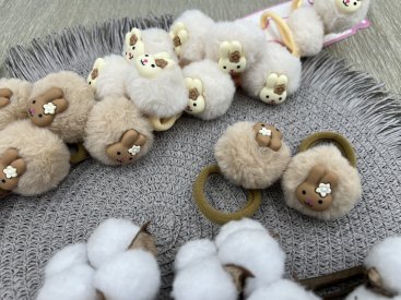 Дитяча резинка з хутряною кулькою 4см - Купити