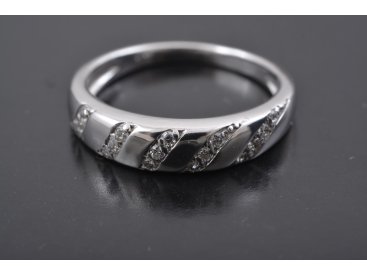 Жіноча каблучка - Купити