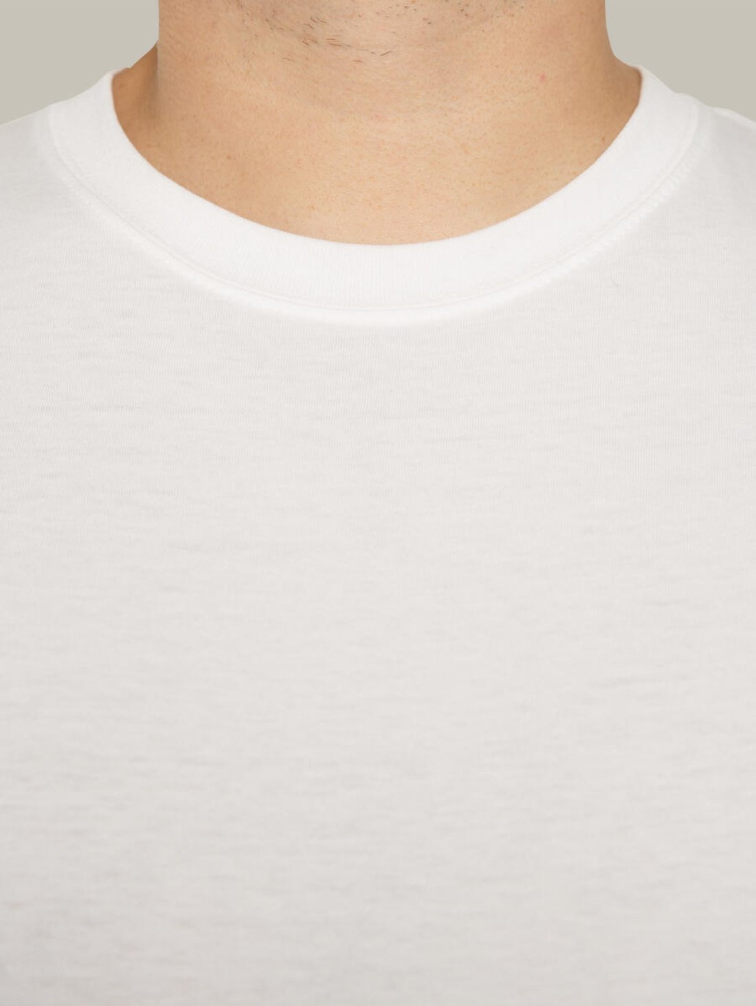 Чоловіча футболка, біла з принтом аватара Hopper 030