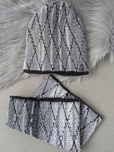 Жіночий комплект шапка і баф із об'ємною в'язкою INNOE 950076-1 Світло-сірий