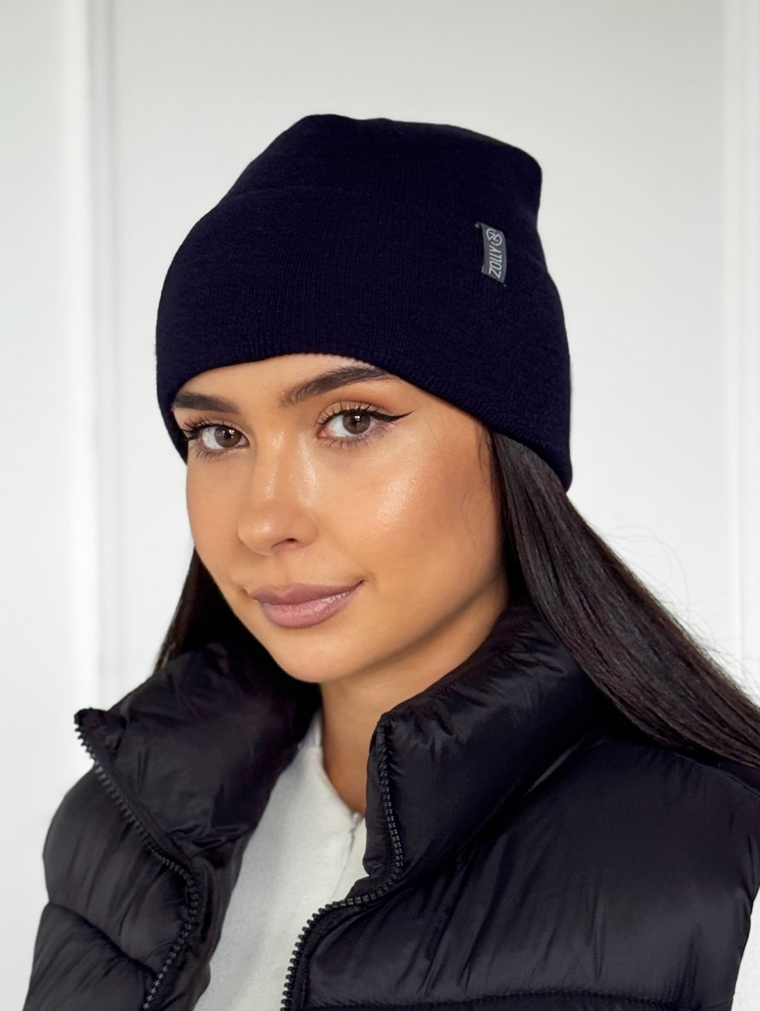 Жіноча шапка класичного фасону INNOE 950118-1 Темно-синій