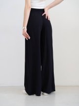 Комфортні та стильні чорні широкі брюки 220128 - Купити