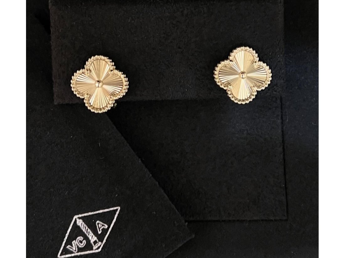 Сережки у стилі Van Cleef з алмазною гранню - Фото1 Сережки у стилі Van Cleef з алмазною гранню