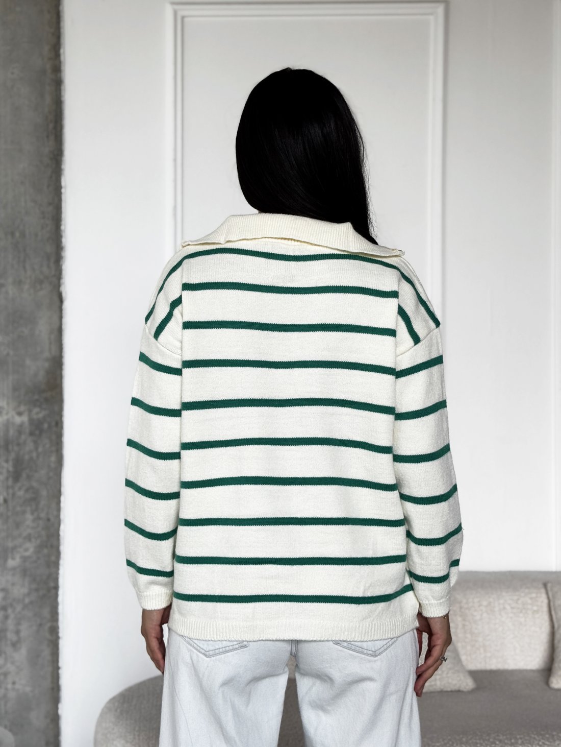 Стильний трикотажний светр у смужку INNOE 300064-1 Зелений