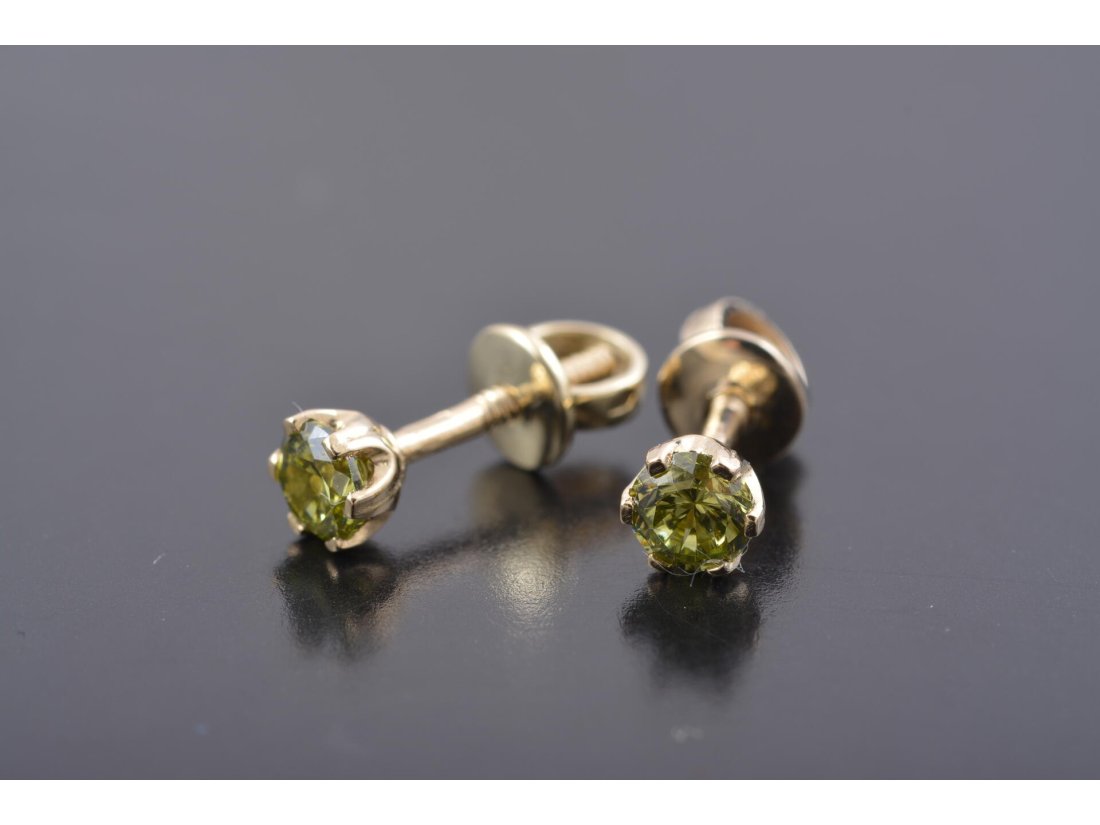 Сережки-пусети