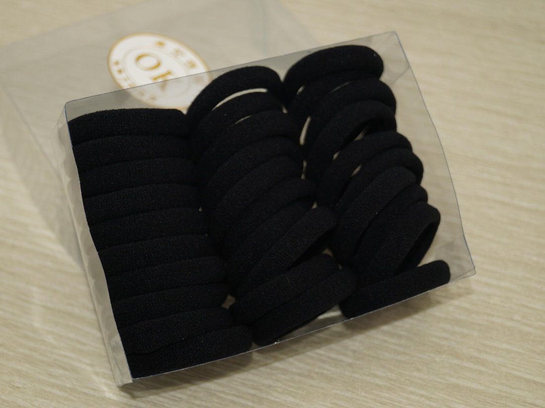 Резинки для волосся, в коробочці. 4 см.