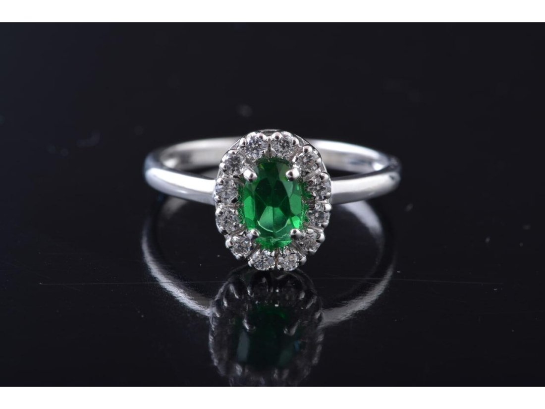 Гарнітур із білого золота - Фото2 Гарнітур із білого золота - Багира