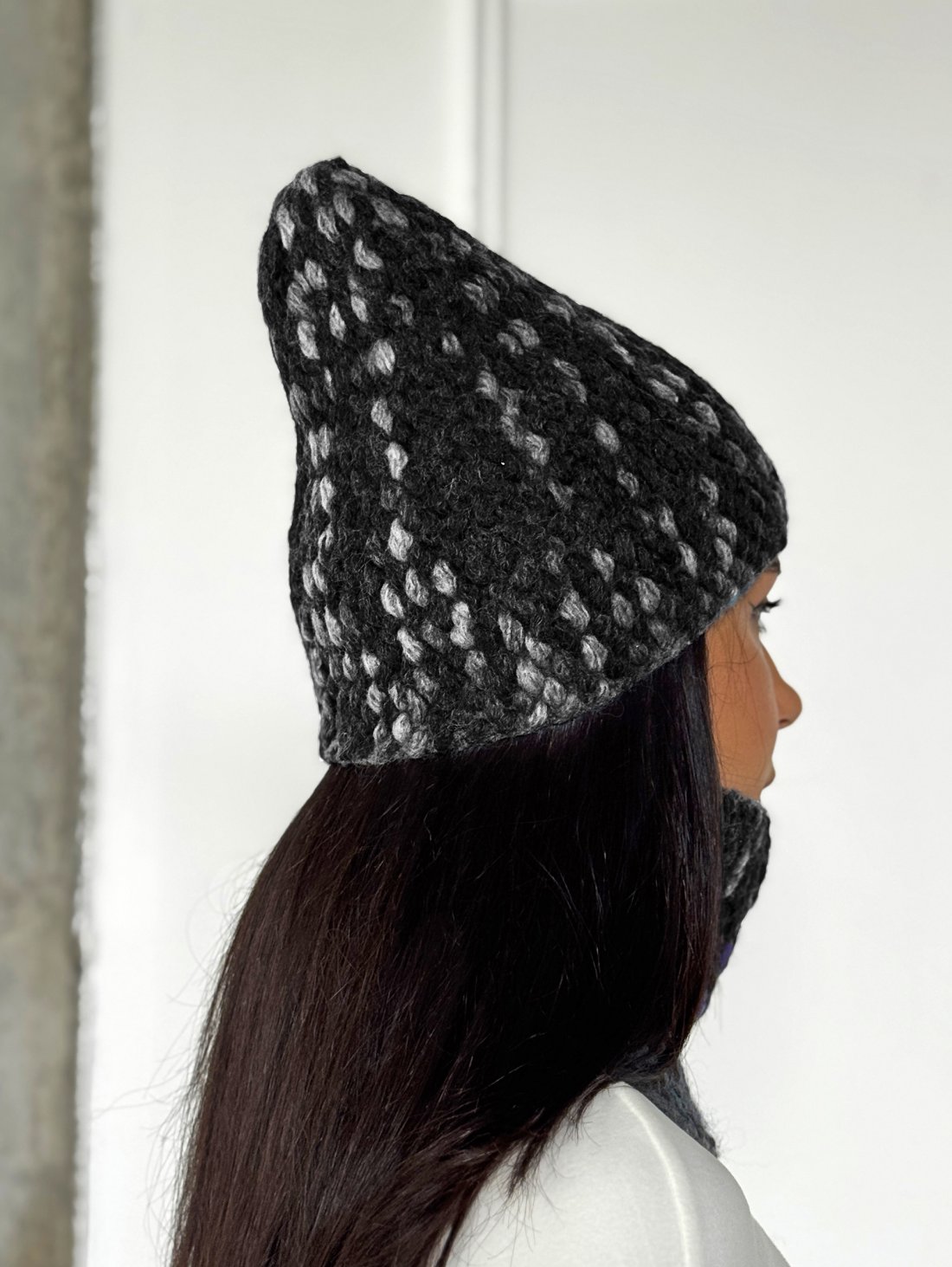 Затишний жіночий комплект шапка та бафф крупної в’язки INNOE 950591-1 Чорний