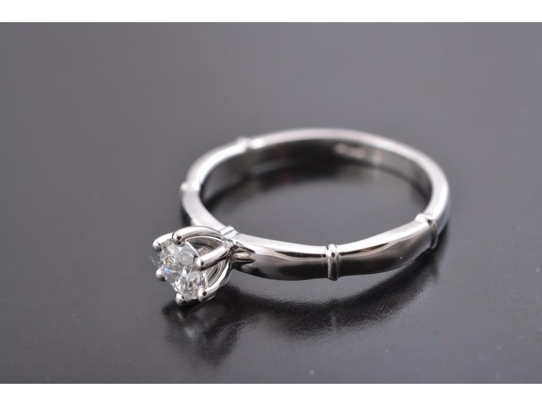 Каблучка з діамантом - Багира