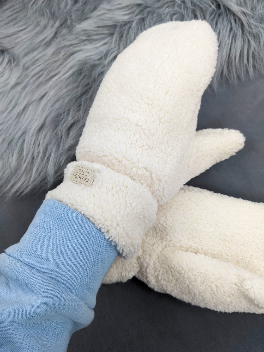 Пухнасті рукавиці тедді з ефектом обіймів INNOE 85005-3 Молочний