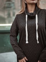 Сукня в стильний принт INNOE 270395-15 Темно-сірий