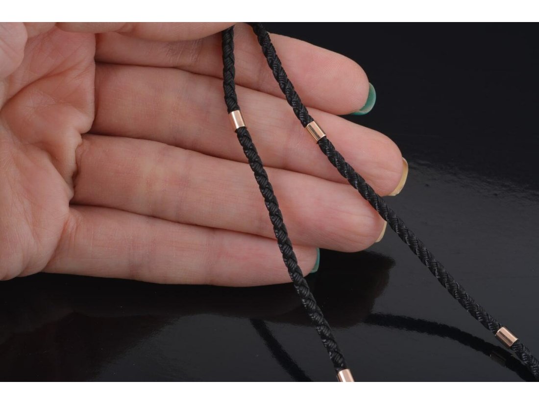 Шовковий шнурок із золотими вставками - Фото3 Шовковий шнурок із золотими вставками - Купити