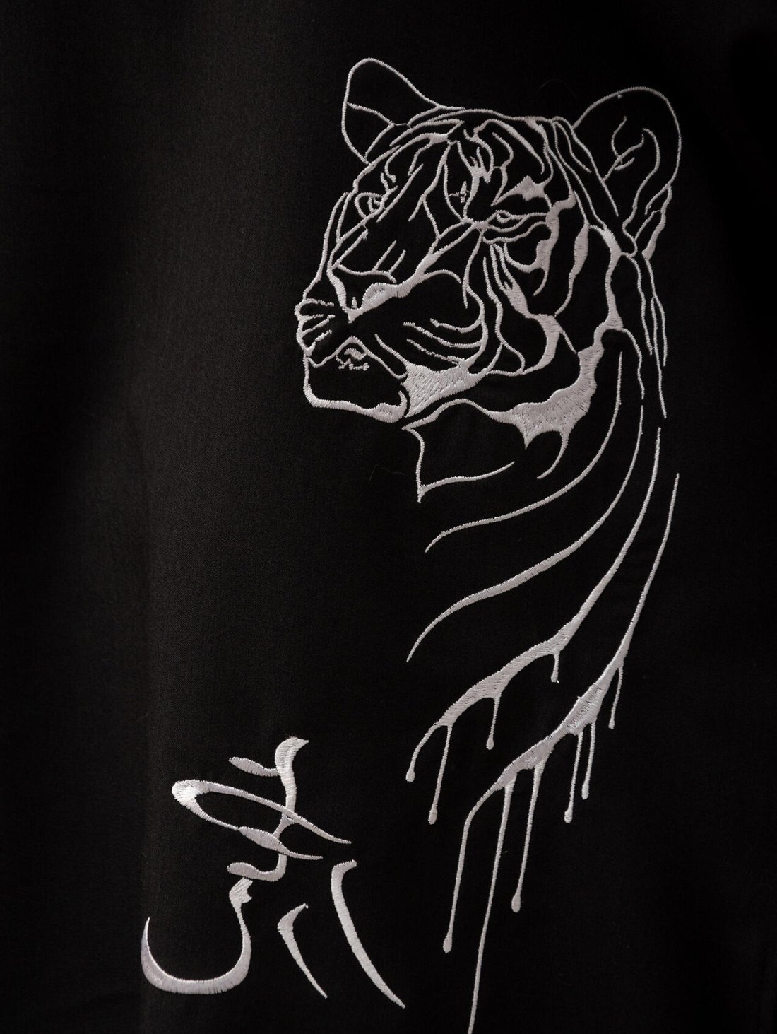 Стильна блуза-туніка з об'ємною вишивкою 230166-3 - Innoe