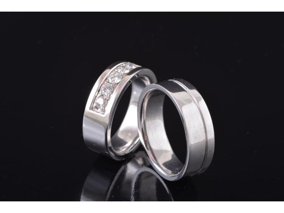 Обручки з діамантами - Фото1 Обручки з діамантами