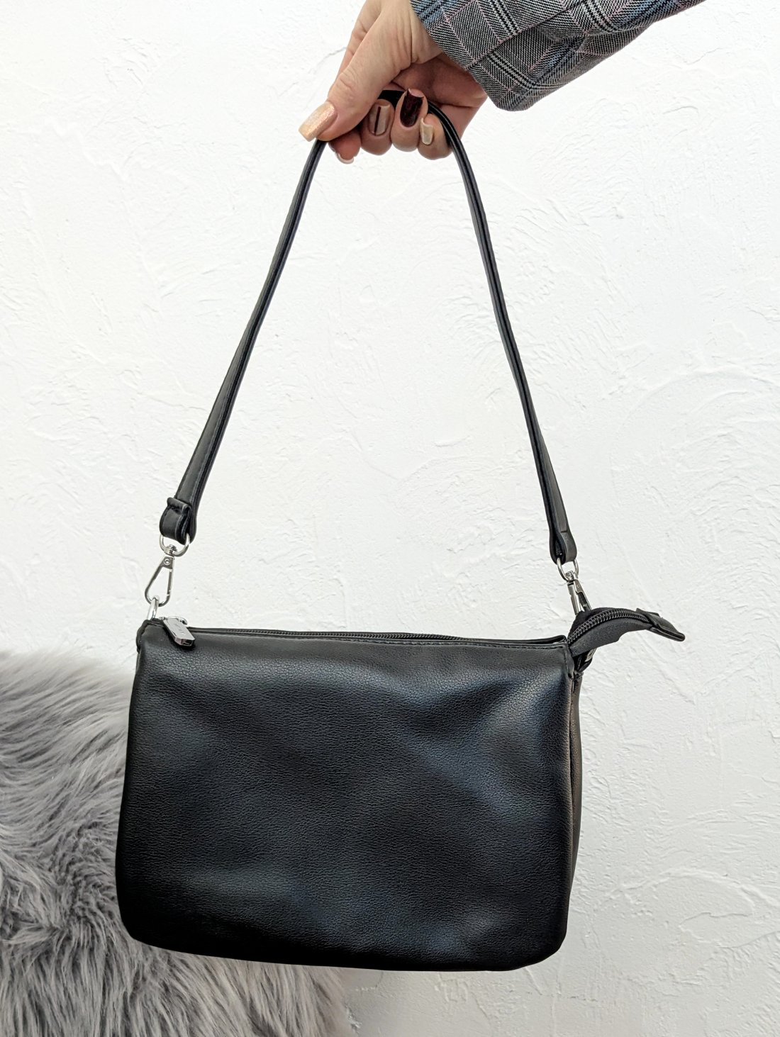 Стильна зручна сумка з екошкіри INNOE 350011-2 Чорний - Купити