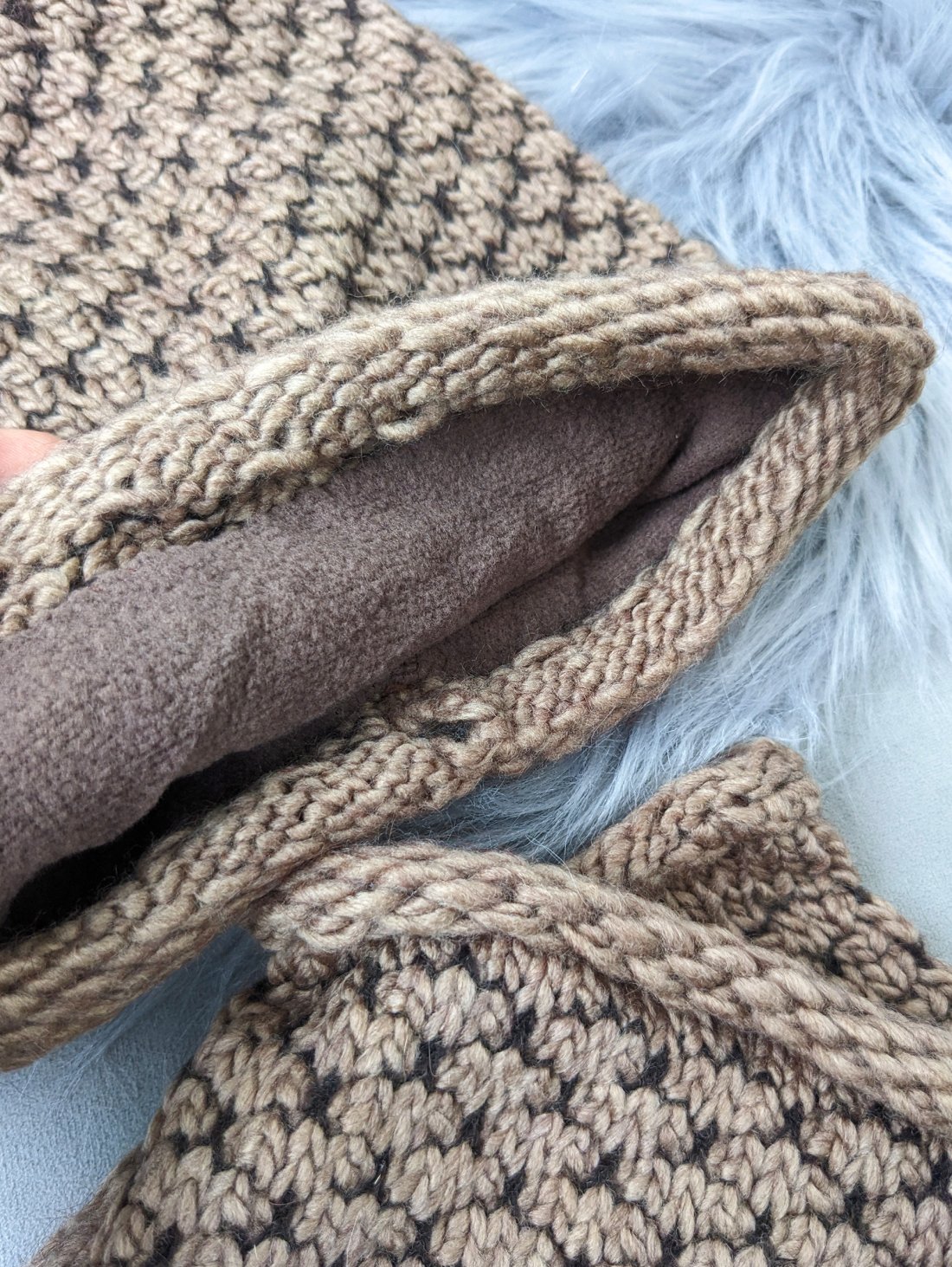 Жіночий демісезонний комплект — шапка та бафф INNOE 950065-1 Капучино