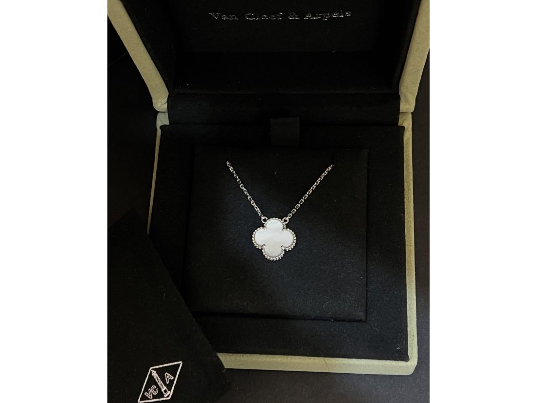 Кольє у стилі Van Cleef з перламутром - Фото1 Кольє у стилі Van Cleef з перламутром